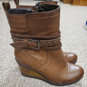Brown Ankle Boots with Braided Strap